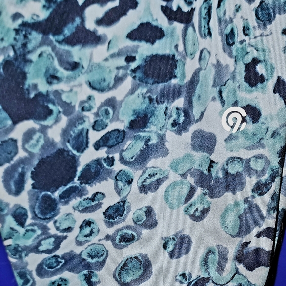 NWOT Exercise Leggings Sz XXL Blue Leopard Print - Picture 4 of 6